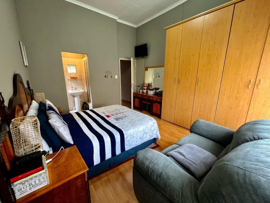 To Let 3 Bedroom Property for Rent in Waterval East North West